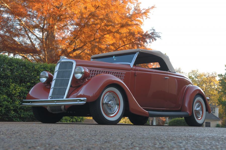  Ford Roadster Custom 1935 года  (фото 1 из 8)